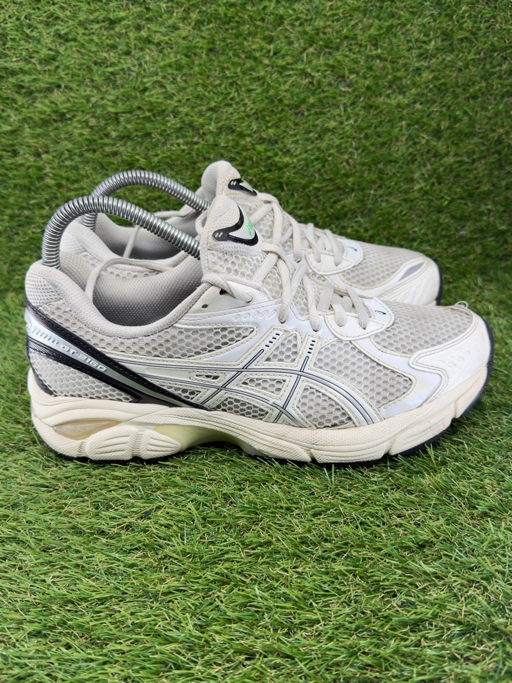 ASICS women GT-2160 Sportstyle Shoes,  6.5 women White/Black